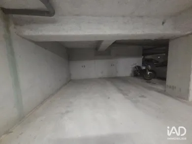 Parking à SAINT-FARGEAU-PONTHIERRY (77310)