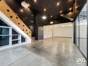 Office in CROIX (59170)