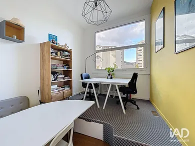 Office in NANTES (44000)