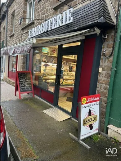 Commercial in SOURDEVAL (50150)