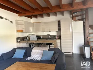 Apartment in BORDEAUX (33800)