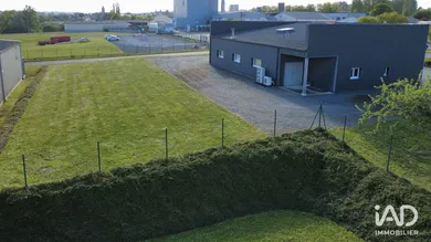 Commercial in MOYON (50860)