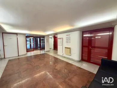 Commercial walls in CHELLES (77500)