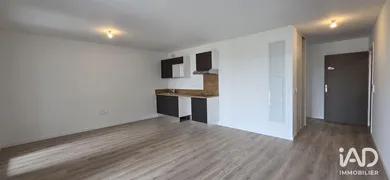 Apartment in BORDEAUX (33300)