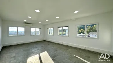 Office in SAINT-RESTITUT (26130)