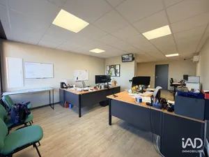 Bureaux à SAINT-RESTITUT (26130)