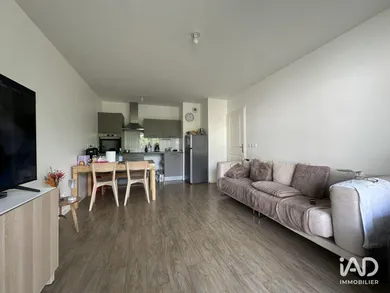 Apartment in VILLECRESNES (94440)