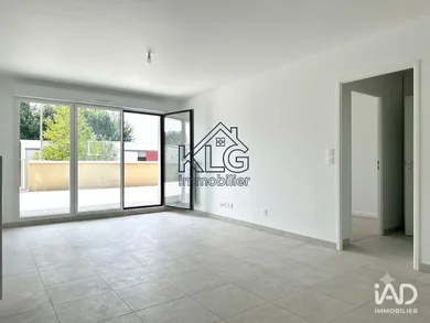 Appartement à LE COUDRAY (28630)