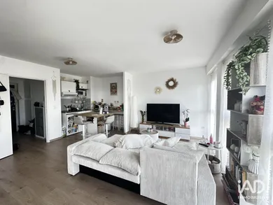 Appartement à NANTES (44000)