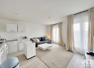 Appartement à CORBEIL-ESSONNES (91100)
