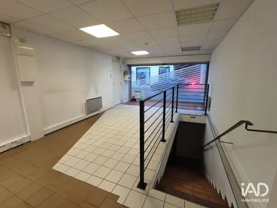 Commercial walls in TRIEL-SUR-SEINE (78510)