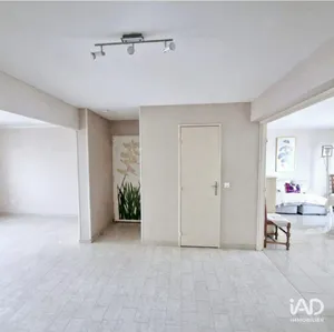 Appartement à PARIS (75019)