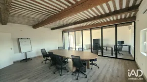 Boutique/Local commercial à L'ISLE-SUR-LA-SORGUE (84800)