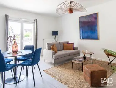 Apartment in SALAUNES (33160)