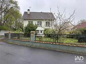 Maison à SAINTE-GENEVIÈVE-DES-BOIS (91700)