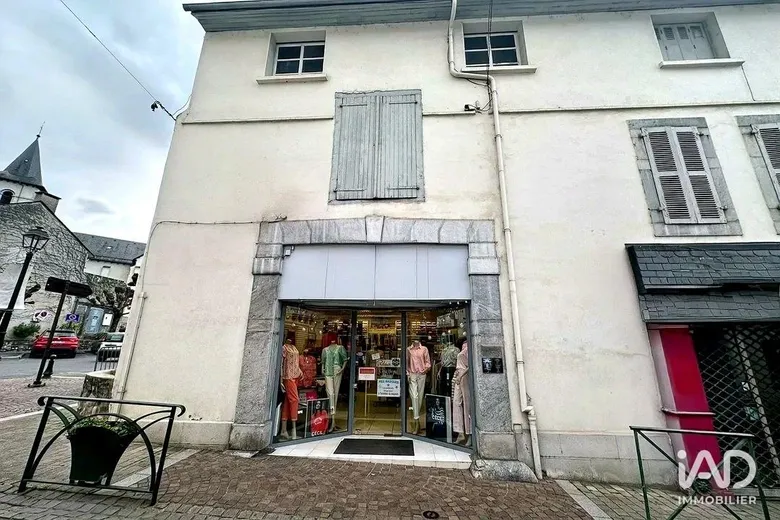 Local commercial 58 m² · à Argelès-Gazost · 58 m² · 76 000 €