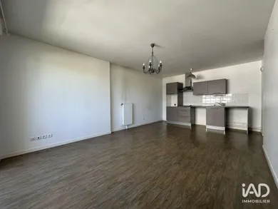 Apartment in VILLECRESNES (94440)