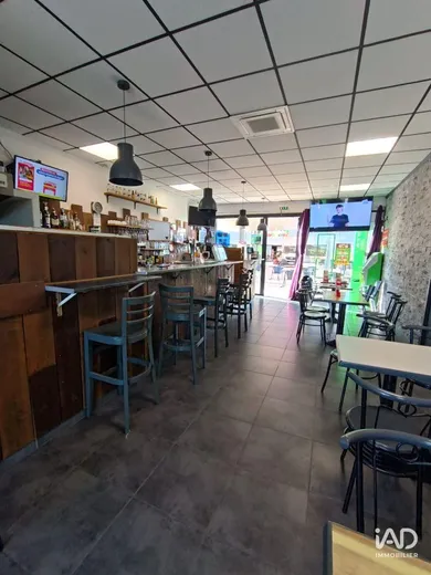 Bar-brasserie à SAINT-ESTÈVE (66240)