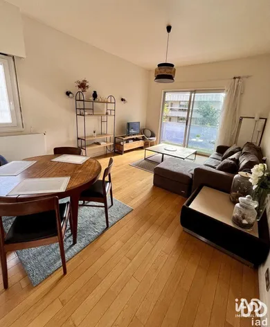 Apartment in NEUILLY-SUR-SEINE (92200)