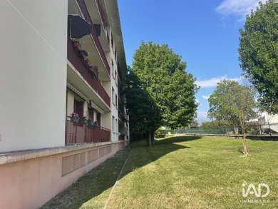 Apartment in VILLABÉ (91100)