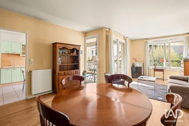 Apartment in ÉCULLY (69130)