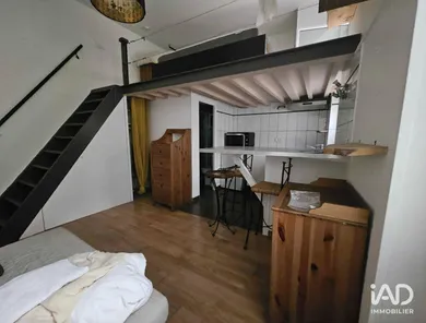 Apartment in PARIS (75020)