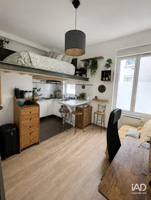 Apartment in PARIS (75020)