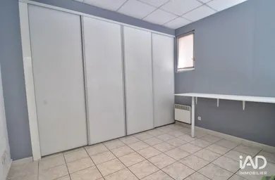 Commercial walls in LE BEAUSSET (83330)