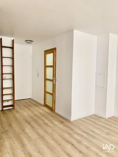 Appartement à SAINT-DENIS (93200)