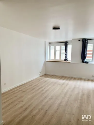 Appartement à SAINT-DENIS (93200)