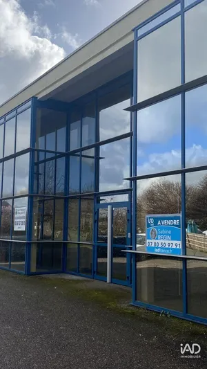 Commercial walls in JOUY-AUX-ARCHES (57130)