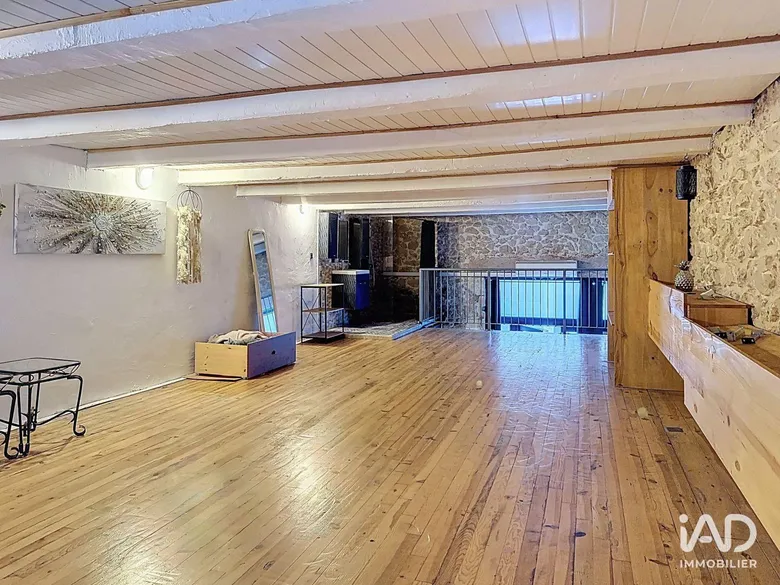 Murs commerciaux à MARSEILLE (13006) · 107 m² · 289 000 €