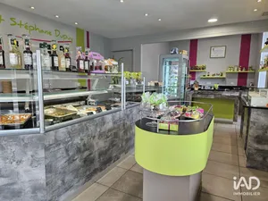 Commercial in LEZOUX (63190)