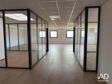 Bureaux à SIGNES (83870)