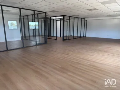 Local d’activité à SIGNES (83870)