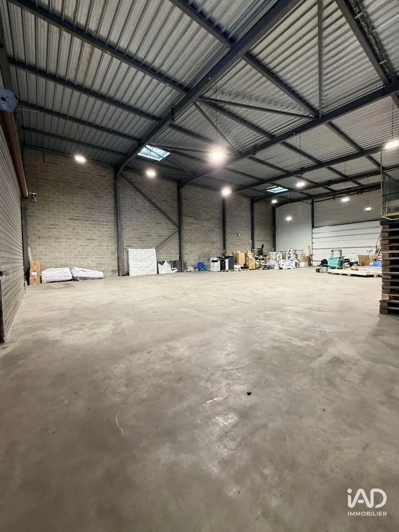 Local commercial 470 m² · à Villeneuve-Tolosane · 470 m² · 3 075 €/mois