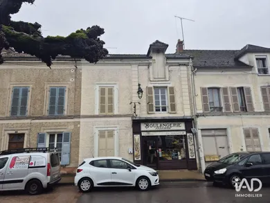 Murs commerciaux  à JOUY-SUR-MORIN (77320)