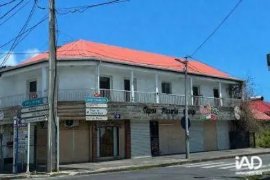 Building in LE MOULE (97160)