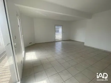 Immeuble à LE MOULE (97160)