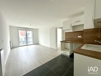 Apartment in BOIS-COLOMBES (92270)