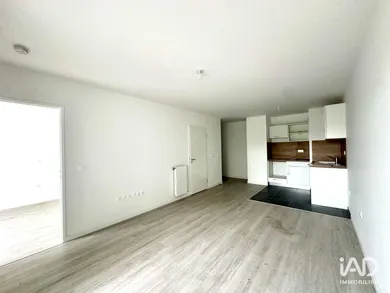 Appartement à BOIS-COLOMBES (92270)