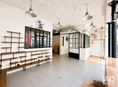 Commercial in PARIS (75010)