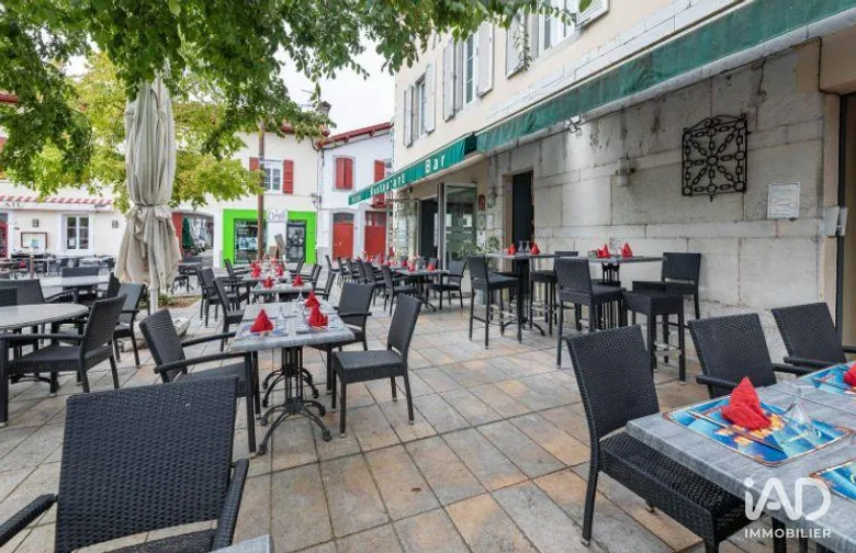 Restaurant à SAINT-PALAIS (64120) · 200 m² · 270 000 €