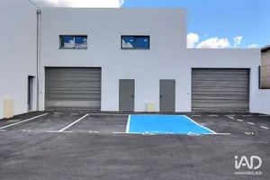 Commercial walls in SAINT-MAXIMIN-LA-SAINTE-BAUME (83470)