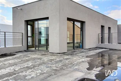 Commercial walls in SAINT-MAXIMIN-LA-SAINTE-BAUME (83470)
