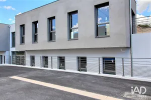 Commercial walls in SAINT-MAXIMIN-LA-SAINTE-BAUME (83470)