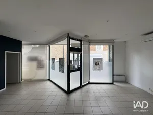 Boutique/Local commercial à DAMMARIE-LES-LYS (77190)