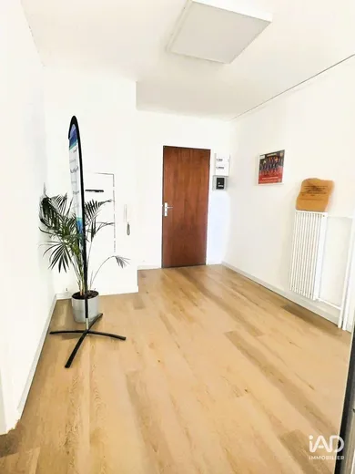 Office in TOULON (83000)