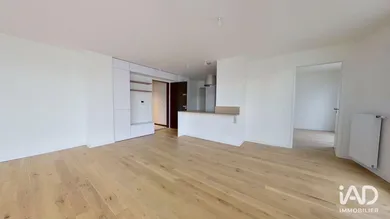 Apartment in SAINT-OUEN-SUR-SEINE (93400)