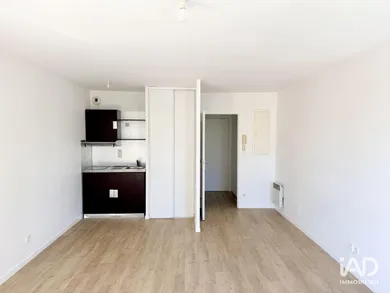 Appartement à SENS (89100)